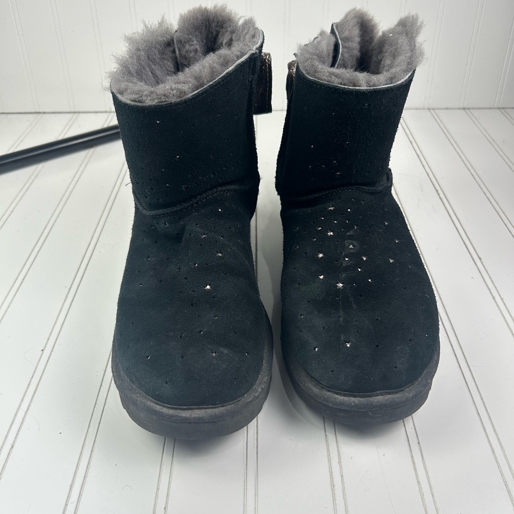 UGG Australia Classic Mini Stargirl Bow Black Boots Women's Size 9 - Picture 2 of 11